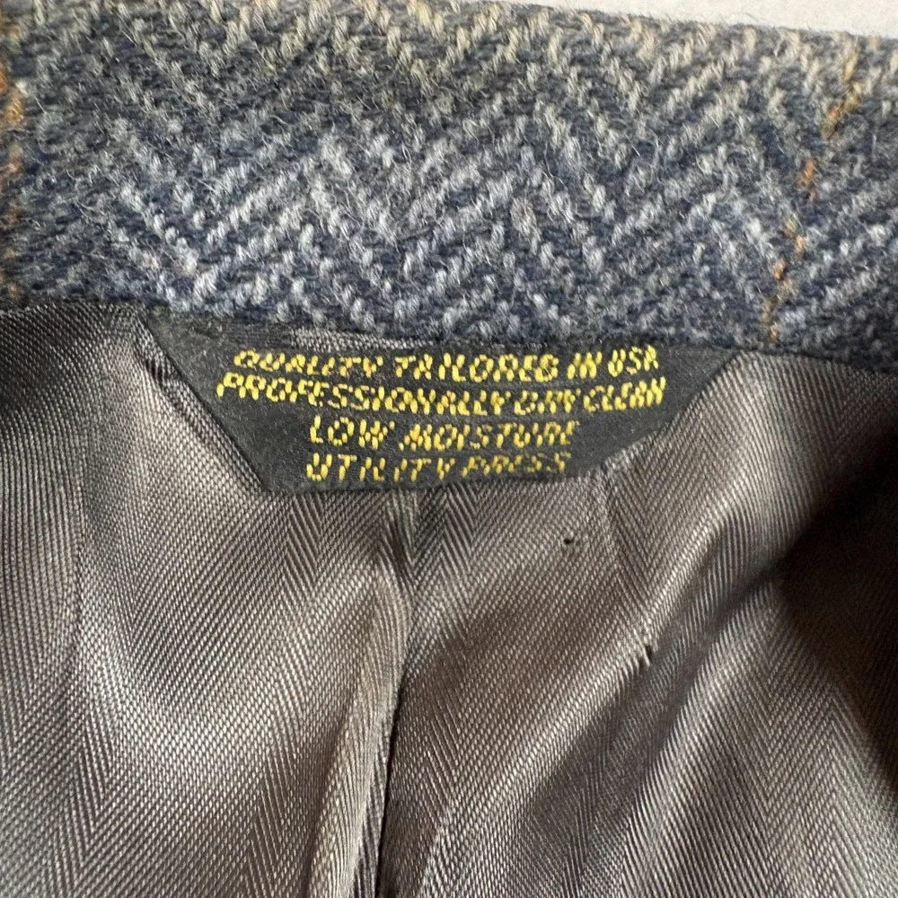 College Town Clothes Mens Wool Blazer Gray Herringbone Plaid Sport Coat Vintage